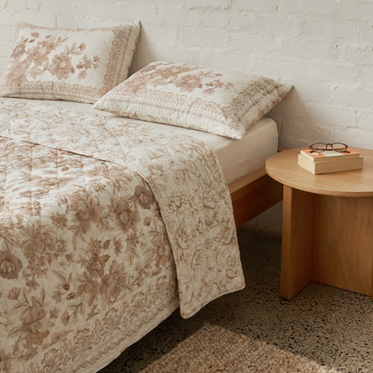 Floral Reversible Queen Quilt Set